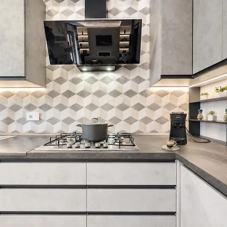 -5 Min Dal Mare- Wifi Ac Design Parcheggio Apartment
