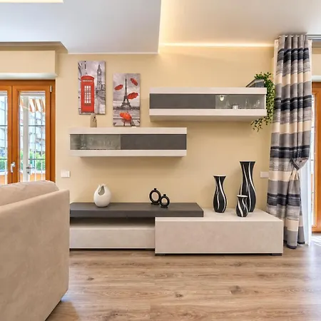 Apartment -5 Min Dal Mare- Wifi Ac Design Parcheggio *